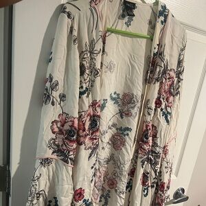 Rue 21 Floral light weight kimono